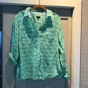 Talbots 3/4 to long sleeve length cotton seahorse pattern blouse, green/white
